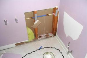 Plumbing installation in an apartment or house: diagrams, materials, installation