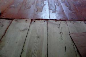 How to lay laminate flooring on a wooden floor - video and installation features