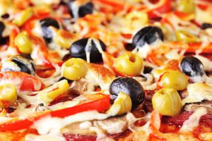 Massa de pizza: rápida e saborosa, fina e macia - como numa pizzaria!